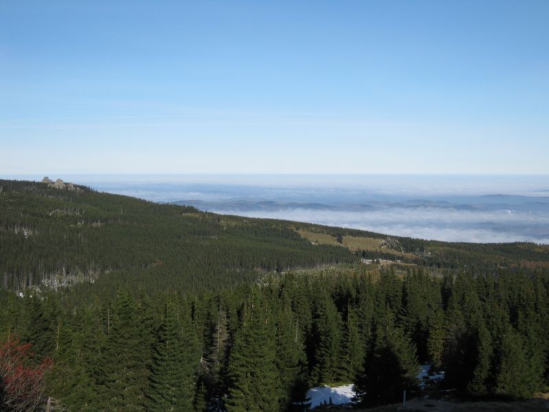 2009-11-01 Snezka (04) above clouds